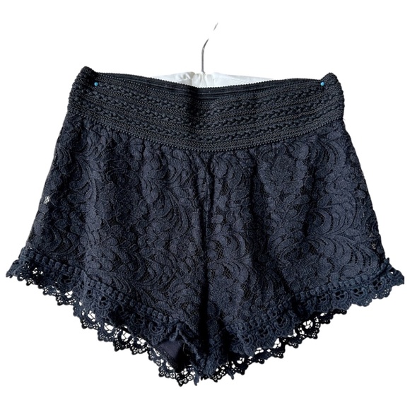 Ambiance Pants - Lace Shorts Black Trim Hem Elastic Waist Lined by Ambiance Size Small